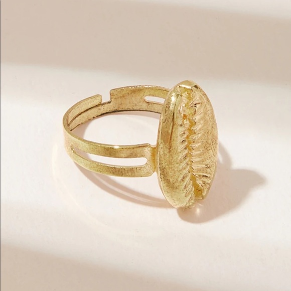 Gold Cowrie Shell Adjustable Statement Ring - Picture 2 of 2